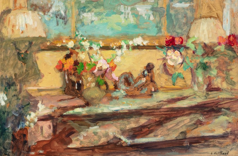FVR - EV - huile - fleurs sur une console